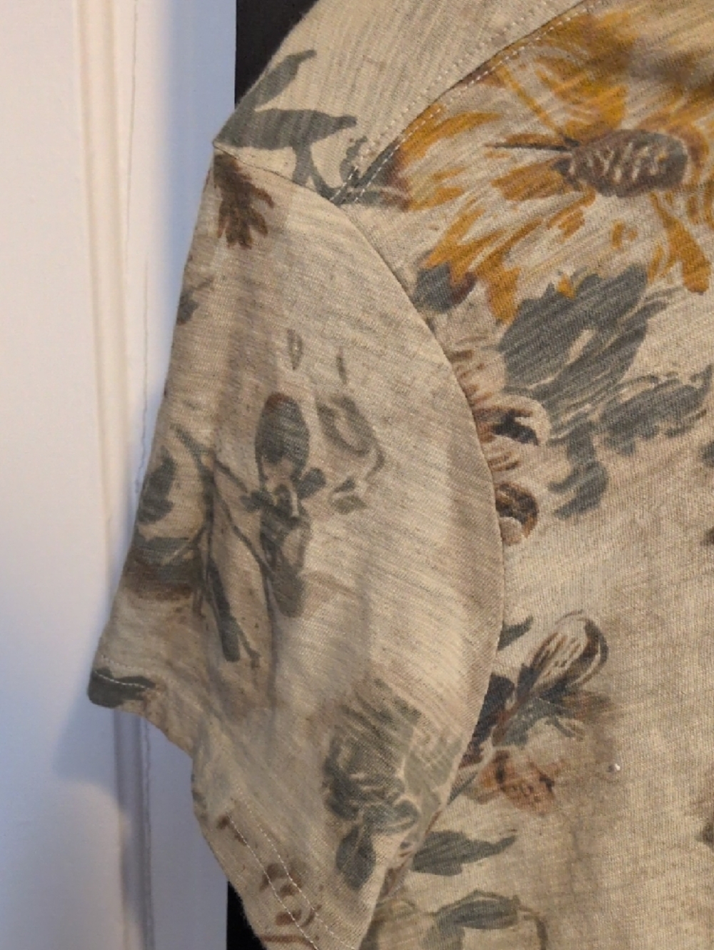 Pilcro Neutral Beige Tee with Navy Logo - Picture 4 of 4